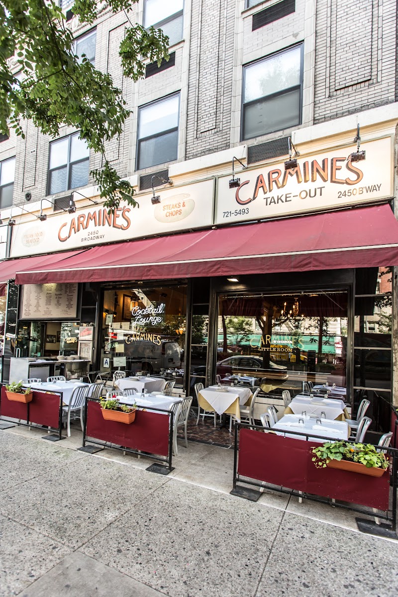 Carmine's - Upper West Side